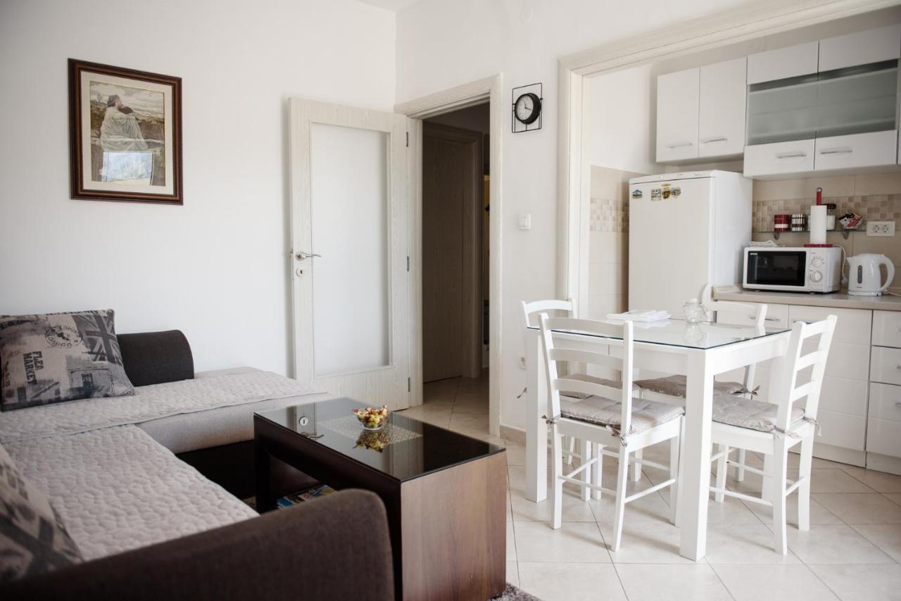 Cozy 2Br Apartment, 3 Min To The Old Town Kotor Exterior foto